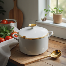 Load image into Gallery viewer, Hutschenreuther Noblesse Soup Tureen with Gold Plating