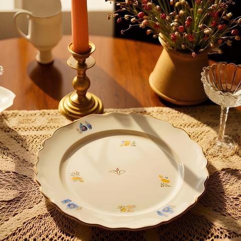 Meissen Set of Two Flower Toss Plates